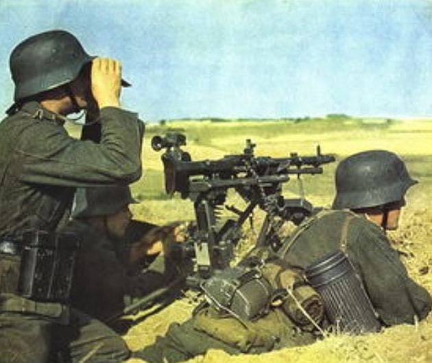二战德军步兵班：10人小队编制合理，火力凶猛配置堪比连队 - 5