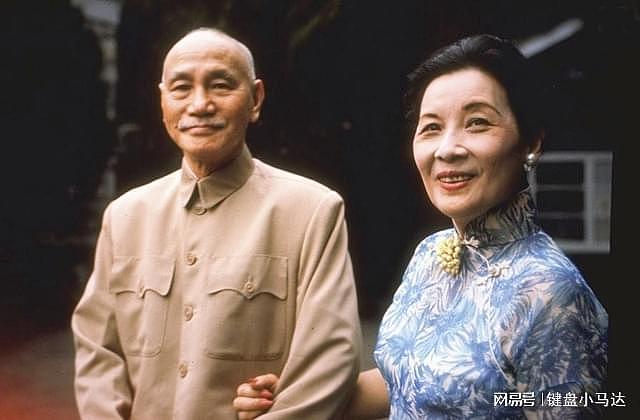 1975年，蒋介石临终前曾秘密邀请毛泽东访问台湾，结果如何？ - 11