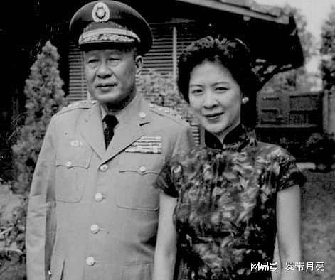 白崇禧逃亡台湾，蒋介石派特务暗杀没死，73岁与护士热恋却暴毙 - 12