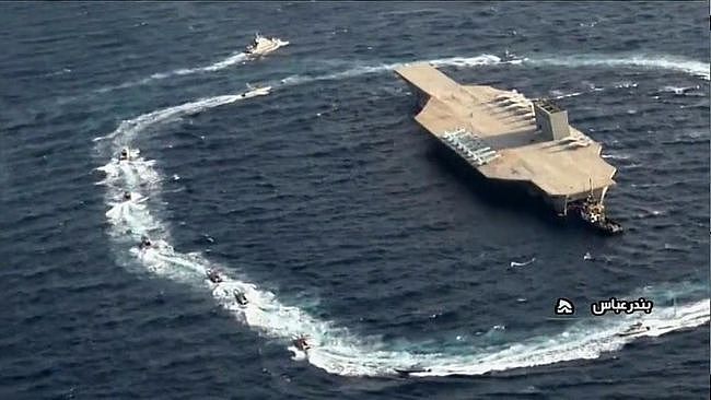伊朗海军现代化遇挫，最新建造的“驱逐舰”，从干船坞上直接翻落 - 11