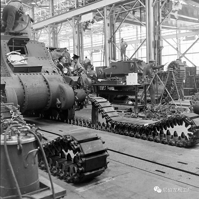 汽车城日常：二战美军M3中型坦克的生产线留影 - 21