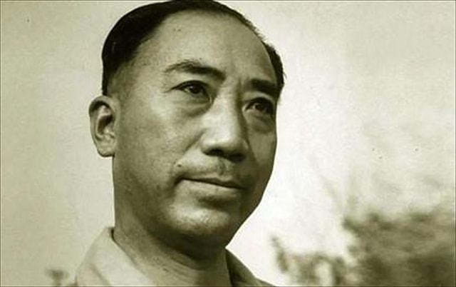 1949年杨虎城被埋于戴笠家中，面部被淋硝镪水，身旁是爱妻骨灰盒 - 7