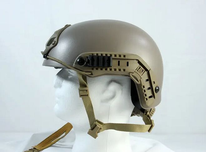 盘点世界十大现役新式战斗头盔 - 16