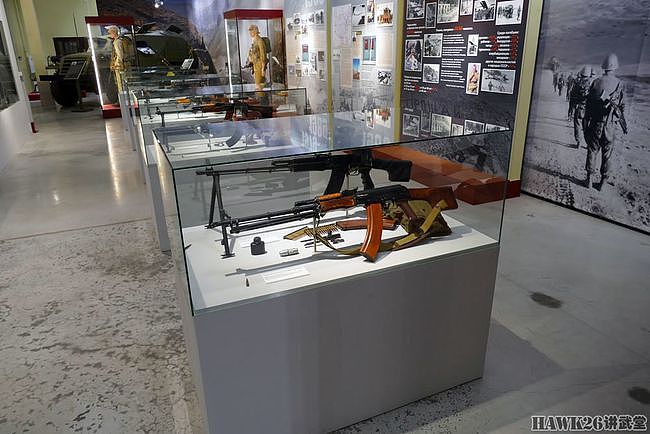 细看：RPK-74轻机枪专题展柜 所有配件一应俱全 博物馆用心良苦 - 1