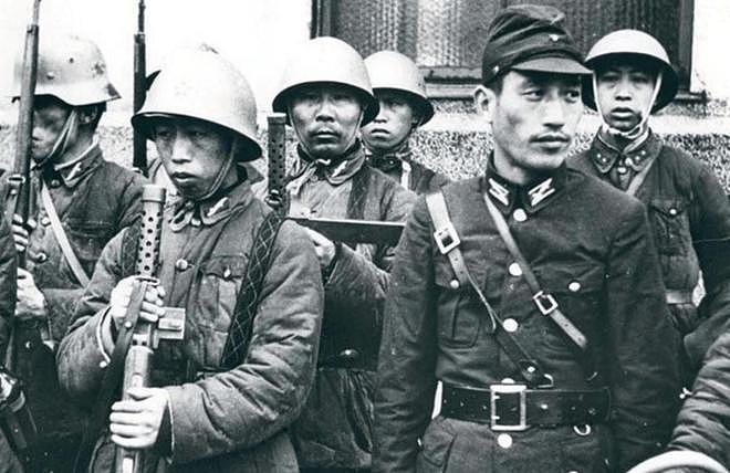 抗战期间伪军四大派系的军帽和制服 - 1