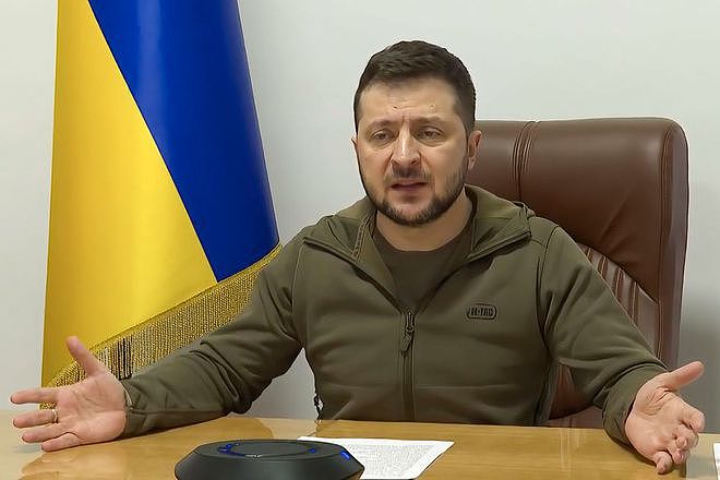 乌克兰总统剥夺两名将军军衔：搞不清祖国在哪 指责他们“叛国” - 1