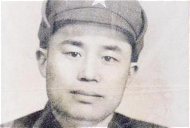 1975年邓小平去南京，想见见王近山，军区首长：他正在医院抢救 - 2