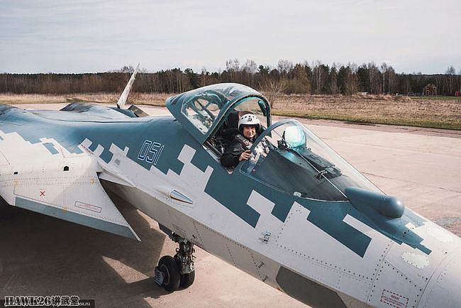 细看：苏-57隐形战机 俄罗斯第一款第五代战机 拥有哪些过人之处 - 27