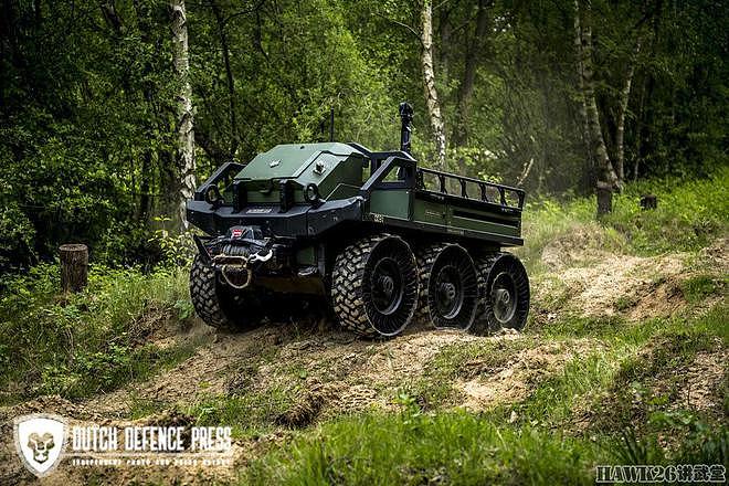 荷兰军队展示新型无人车辆 采用6×6轮式底盘 可安装各种武器装备 - 8