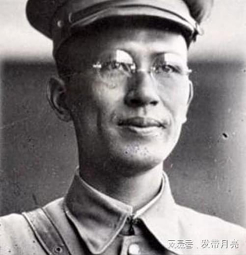 白崇禧逃亡台湾，蒋介石派特务暗杀没死，73岁与护士热恋却暴毙 - 2