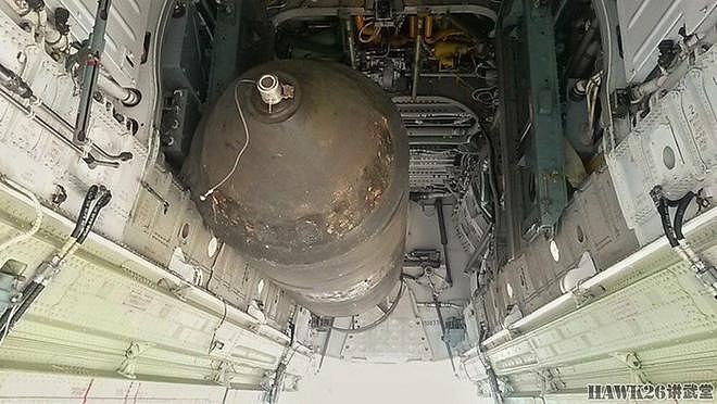 俄罗斯使用FAB-3000 M54滑翔制导炸弹 3吨级炸弹到底有多恐怖？ - 14