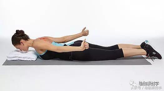 瑜伽理疗，有效缓解肩颈疼痛的8个小练习 - 10