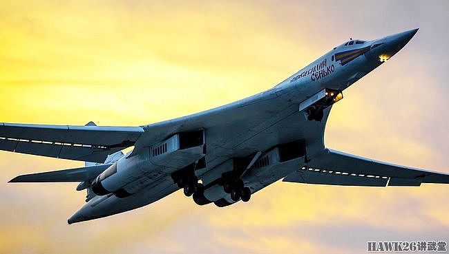 40年前 图-160战略轰炸机首飞成功 俄罗斯复产该机是否有价值？ - 2