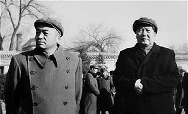 1980年粟裕亲授锦囊妙计，一举改变中国的国防战略，邓公到场决策 - 4