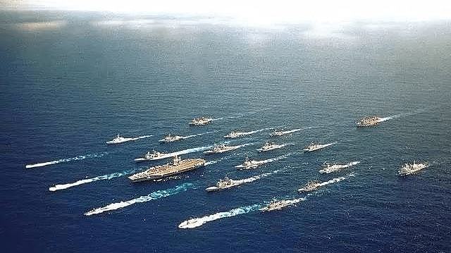 多图告诉你：美军的航母战斗群配置与火力输出有多强大 - 1