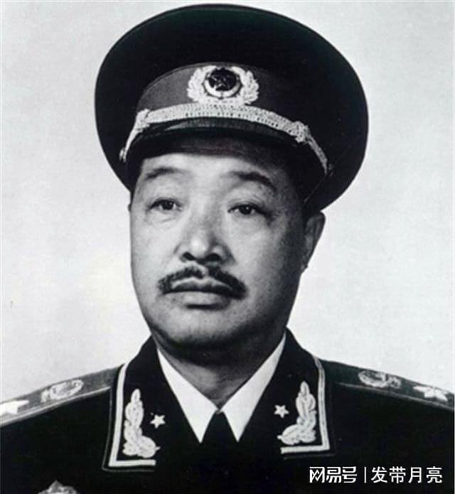 1949年，一名杨姓青年找到贺龙办事处，对警卫说：贺龙是我爹 - 1