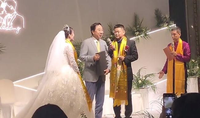 38岁相声演员大办婚礼！师父冯巩带病亲临证婚，新娘是文工团美女 - 6