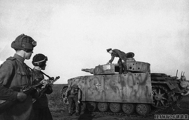 二战中自行火炮最幸运的一击：炸毁三辆履带战车 包括“费迪南” - 6
