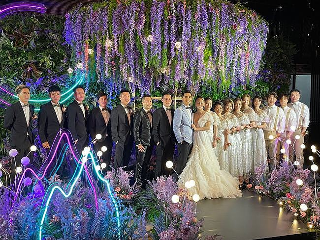 37岁男星结婚周年补办婚宴，现场布置超奢华，众星云集似TVB台庆 - 5