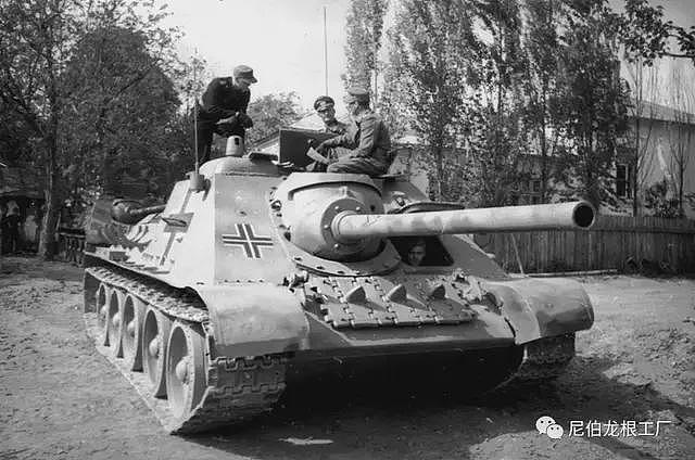 雅西弑亲者：国防军第128坦克歼击营第2连的缴获苏联战车 - 25