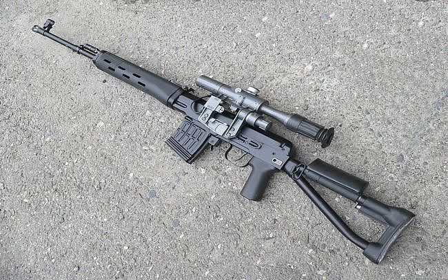 它是AK47突击步枪的放大版本：SVD狙击步枪 - 6