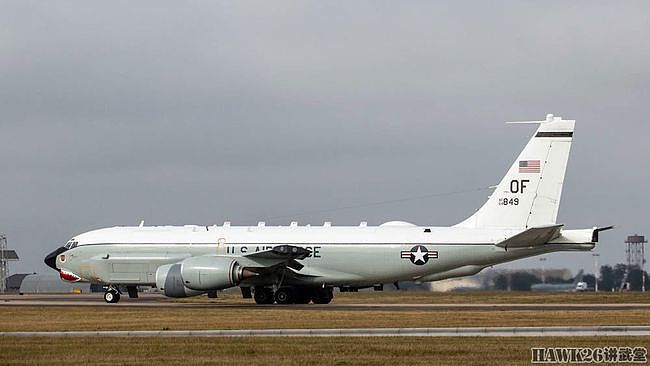 美军RC-135U侦察机着陆受损后 换装加油机蒙皮 十天后再次出击 - 4