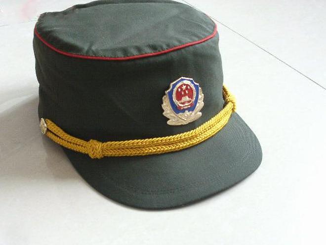 中国公安74年的警帽变迁史 - 16