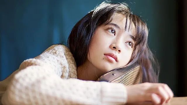 日本14岁女生被选为苏打MV女主角！网友：有点像小松菜奈… - 10