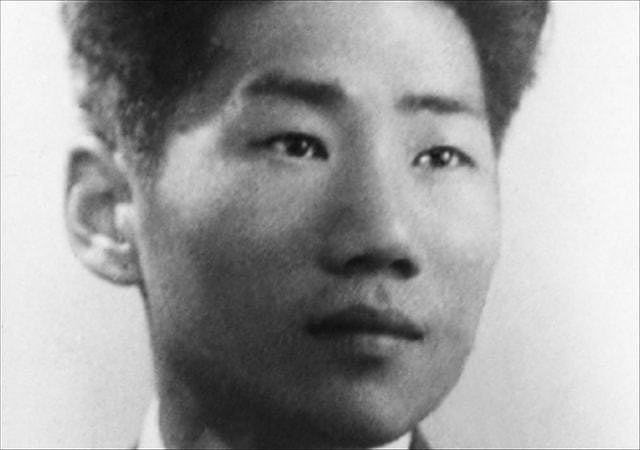 1958年总理凭吊毛岸英，对陈毅说：“他的牺牲，是一个莫大损失” - 2