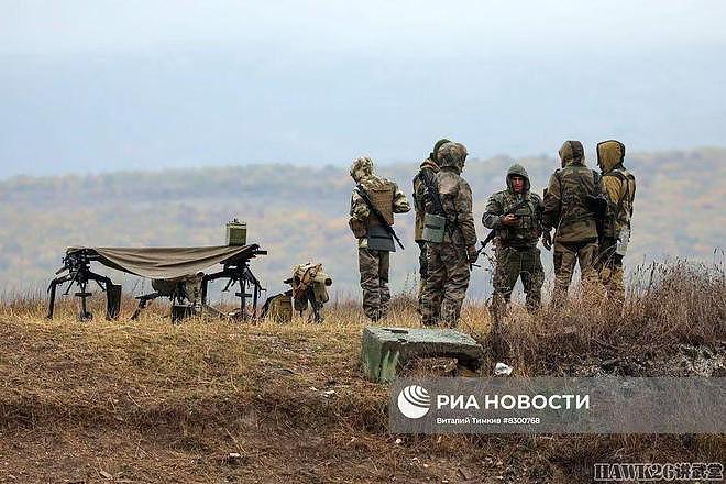 俄罗斯动员兵实弹训练 RPG大口径机枪齐上阵 应召老兵配新款步枪 - 1
