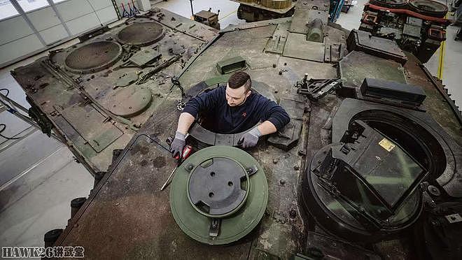 德军第414坦克营如何维护豹2A6 车组日常检查 大修要看民间企业 - 8