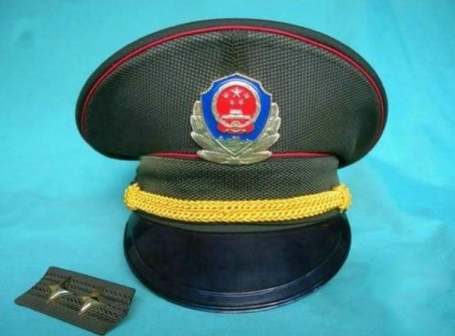 中国公安74年的警帽变迁史 - 17