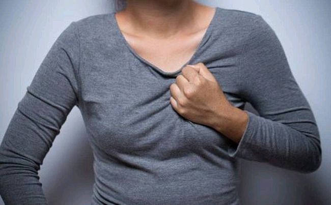 女性朋友经常按揉身体3个地方，帮助疏肝理气，或可改善乳腺增生 - 4