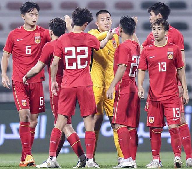 1-0，亚洲球队首胜！日本队太强了，年龄比对手小4岁，国足学不来 - 5