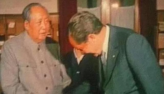 毛主席送给尼克松12字墨宝，尼克松看后一头雾水，近50年无人能解 - 8