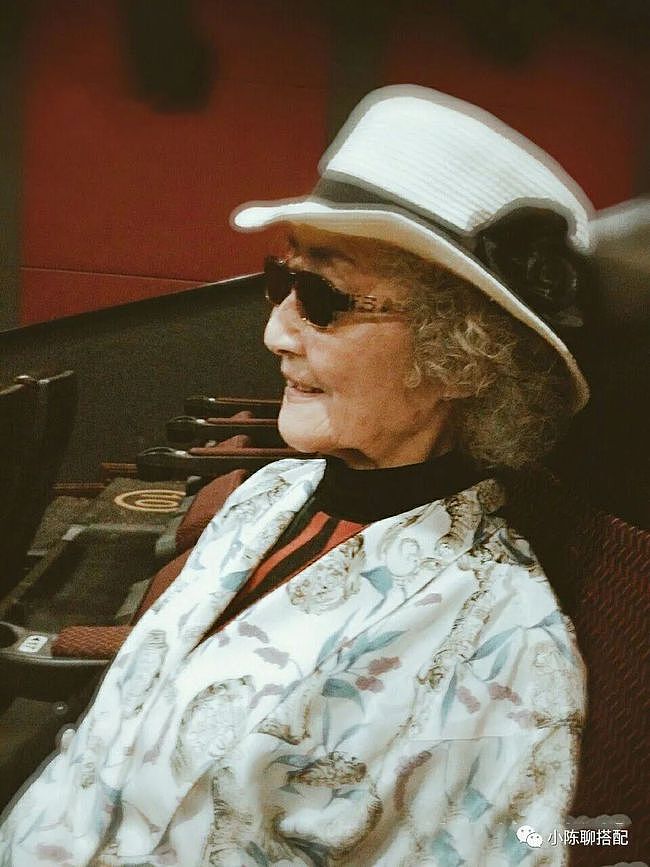 “90多岁了，但我还年轻”，这位奶奶活成了我们都羡慕的样子 - 4