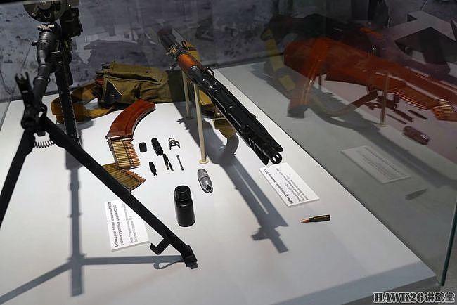 细看：RPK-74轻机枪专题展柜 所有配件一应俱全 博物馆用心良苦 - 12