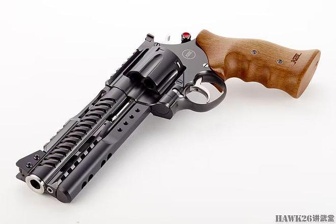 评测：德国Korth NXR手枪 5299美元的.44马格南怪兽 堪称艺术品 - 17