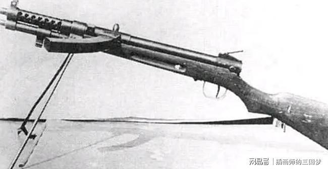 能挂刺刀的冲锋枪见过没有？二战最差冲锋枪，日本百式冲锋枪 - 7