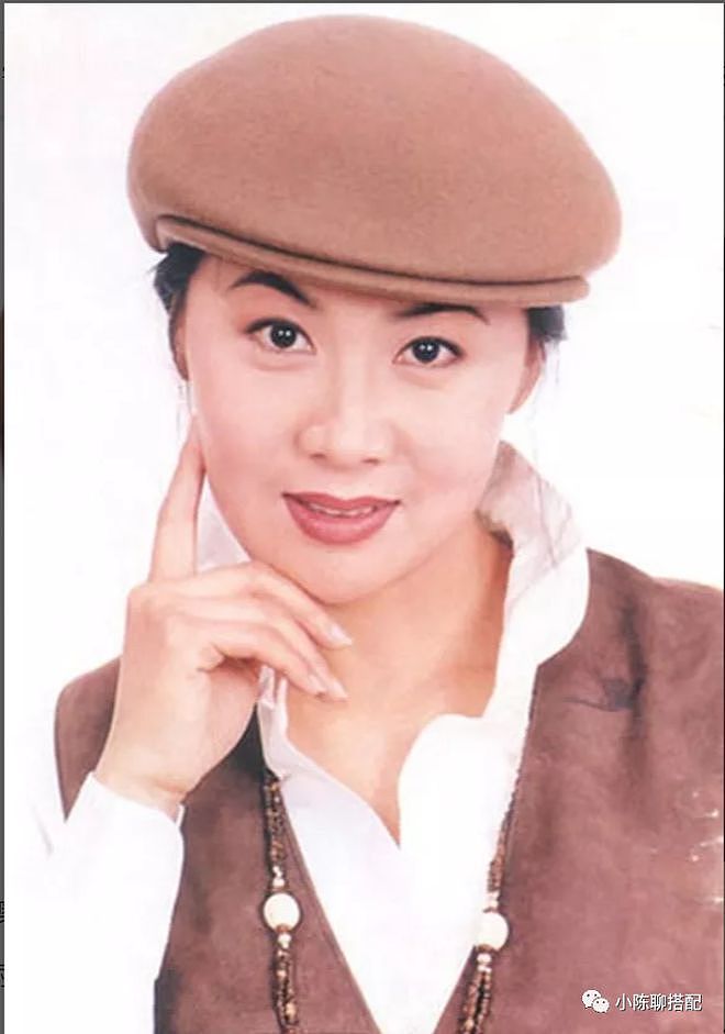 “中国最漂亮的女演员”李媛媛：穿衣实用又美观，照着穿很优雅 - 14