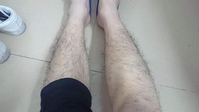 为啥有些男生腿毛旺盛，有些“光秃秃”呢？答案可能你都想象不到 - 1