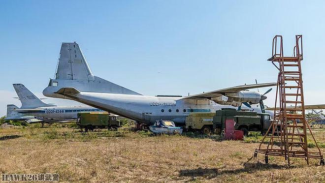 俄罗斯博主探访安-12运输机 苏联时代主力机型 中国运-8仿制原型 - 8