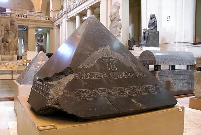 被欧洲列强削平脑袋的金字塔，它们的头屈辱的在各大博物馆展出 - 2