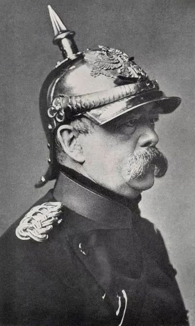 俾斯麦认为威廉二世必然毁掉德国：1918年10月26日鲁登道夫被解职 - 12