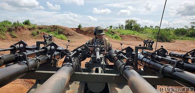 委内瑞拉“迈桑塔”YZR自行无后坐力炮 配备六门火炮和一挺机枪 - 7