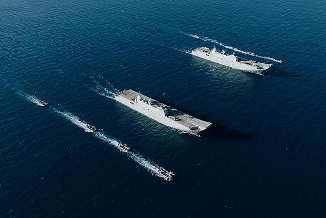 出手变出糗：澳大利亚2.5万吨两栖攻击舰，真实实力究竟怎样？ - 13