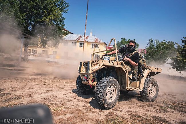 美国保加利亚特种部队联合演习 全地形车表现抢眼 大使现场慰问 - 5