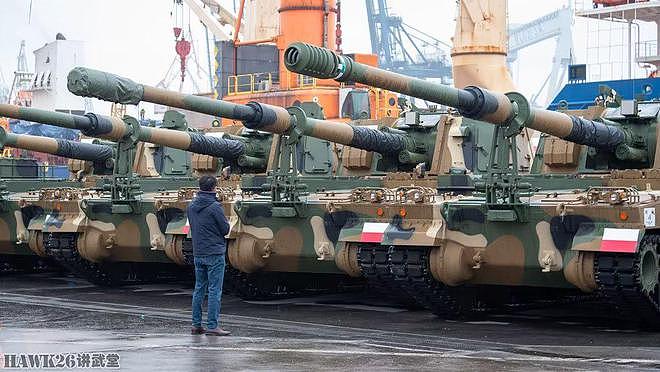 波兰总统亲自迎接第一批韩国重型武器 K2主战坦克 K9自行榴弹炮 - 13