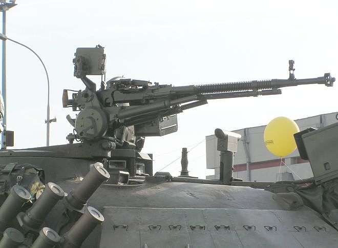 世界上13款最成功的机枪，老货M2HB仍在西方大量服役 - 43