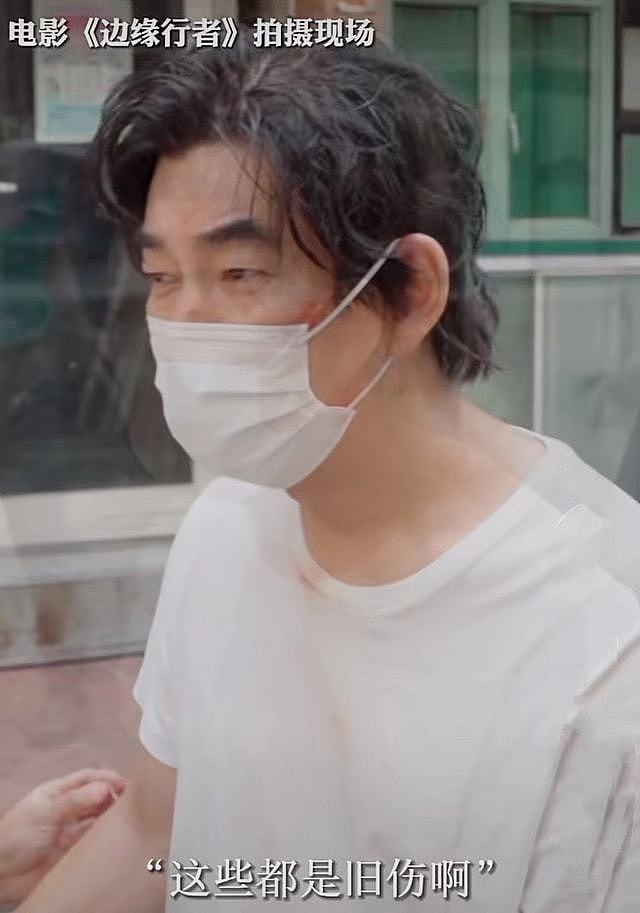 55岁任贤齐拍戏意外受伤，木板断裂痛苦倒地，青筋暴起眼眶含热泪 - 8